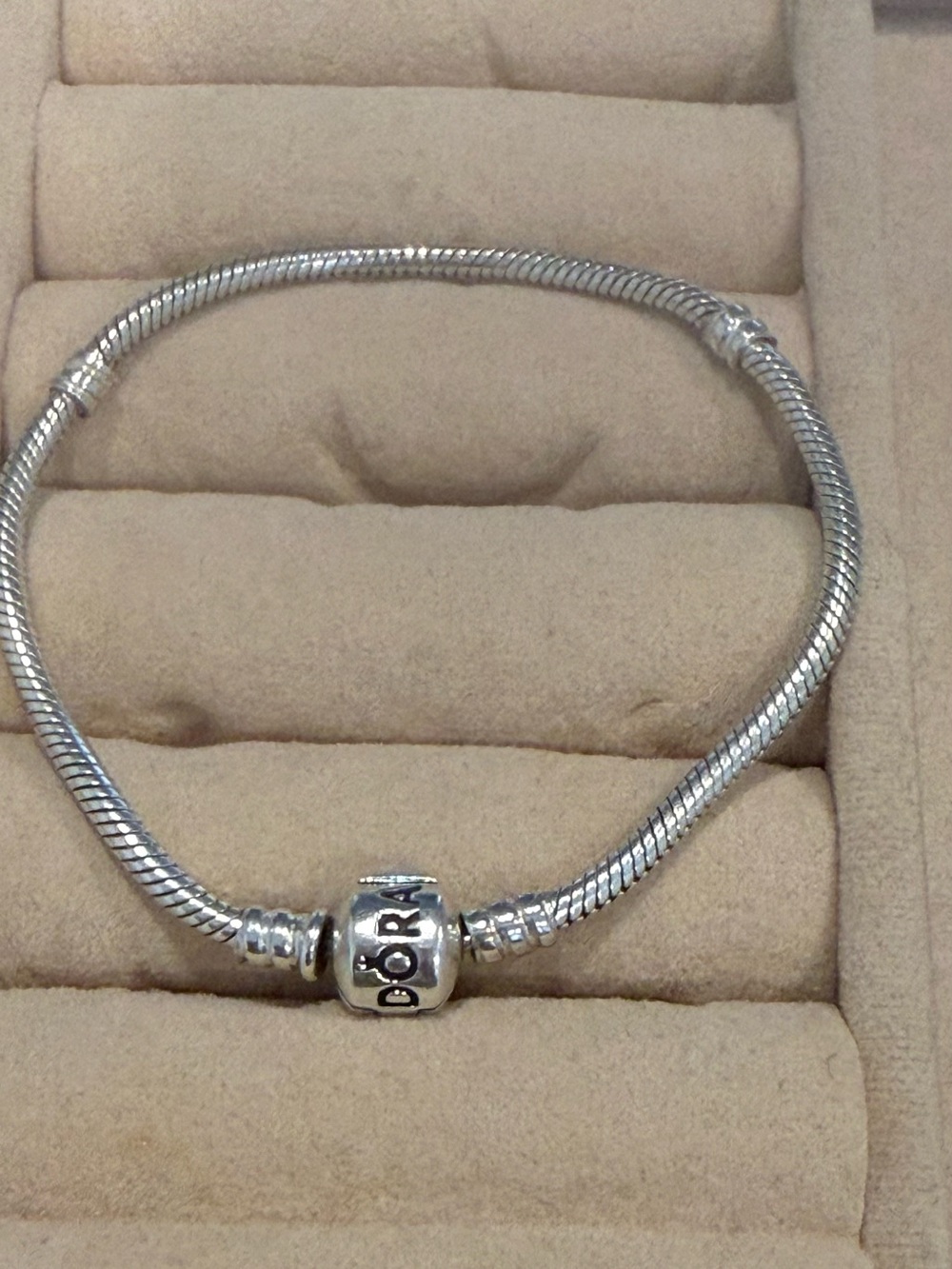 Pandora moments barrel clasp snake chain bracelet, size 7.5 in